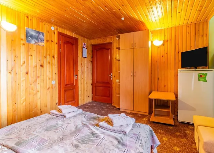 Hotel Smerichka *